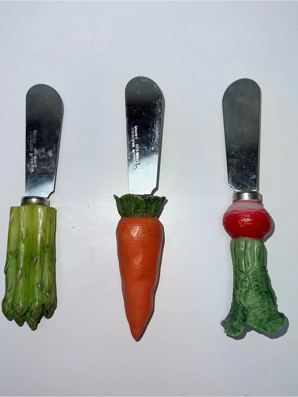 VTG Vegetable-Themed Spreader Set